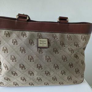Dooney and Bourke NEW Tote bag